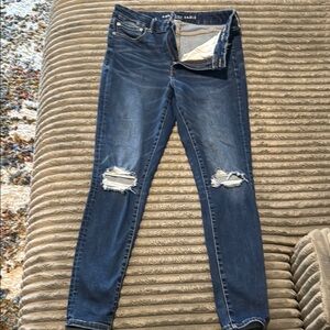 American Eagle Distressed Blue Jeans